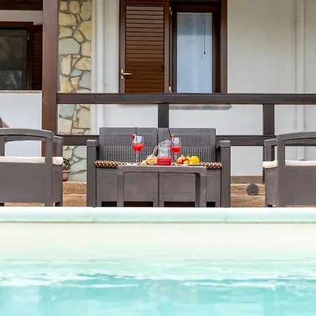Deluxe Sicily Villa