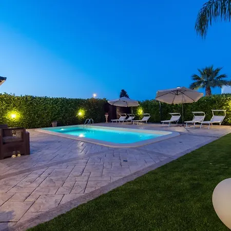 Deluxe Sicily Villa *