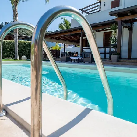 Deluxe Sicily Villa
