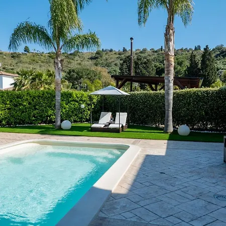 Deluxe Sicily Villa Buonfornello