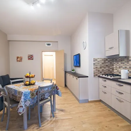 Deluxe Sicily Villa *